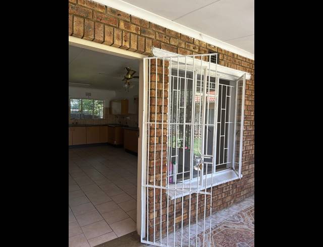 3 BEDROOM HOUSE FOR SALE IN WITPOORTJIE